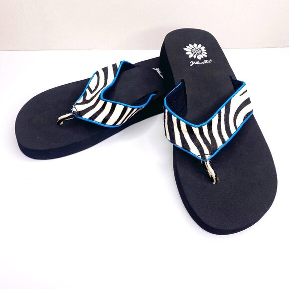 NEW Yellow Box Zebra Stripe Flip Flops Platform Sandals 8.5 Faux Hair Blue Trim - Picture 1 of 8